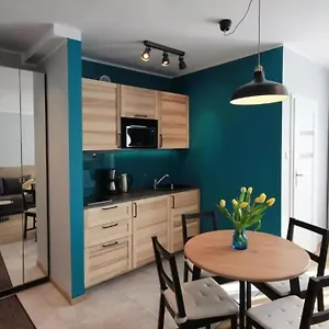 Four Seasons With Parking Place Apartament